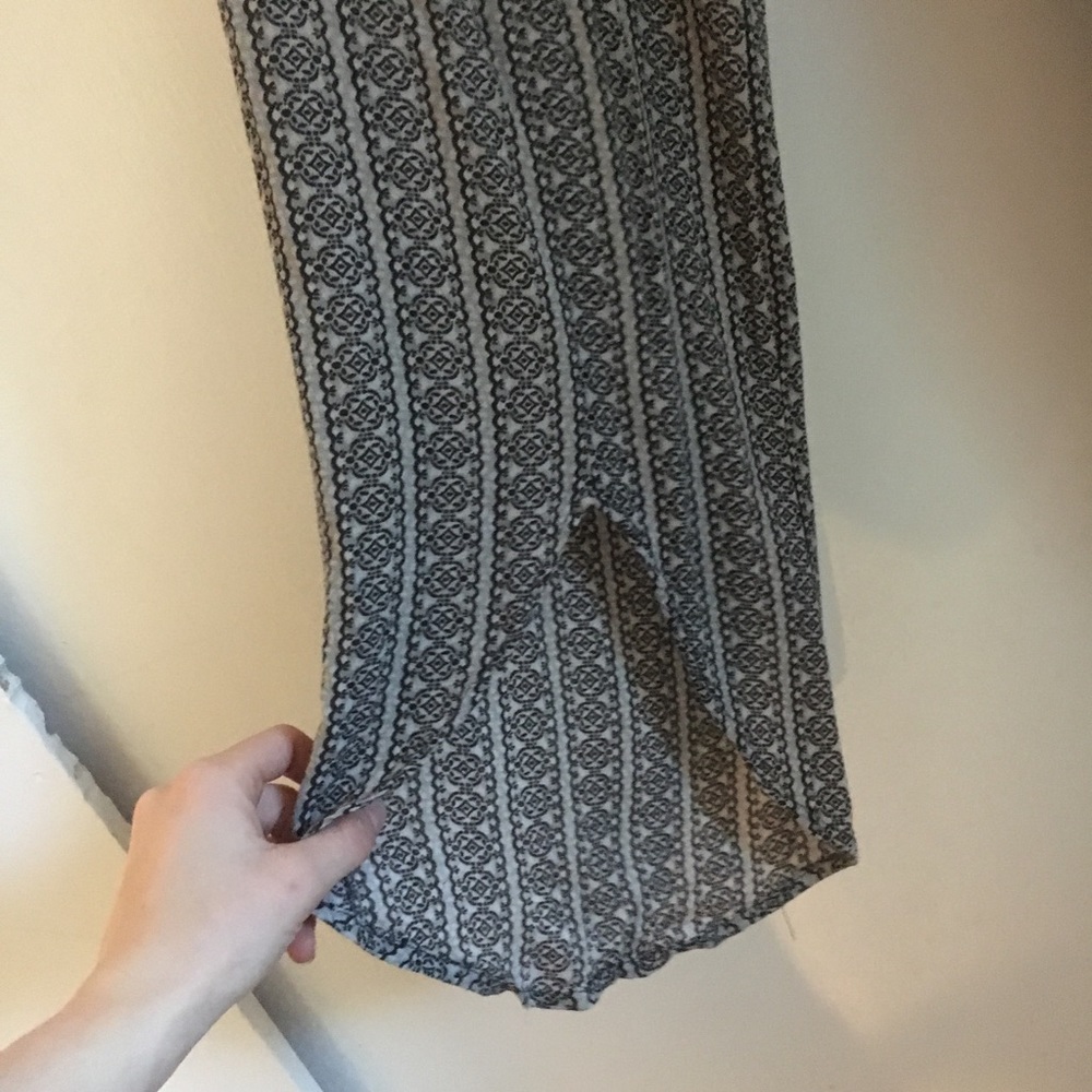 Pattern Pants - Picture 3 of 4